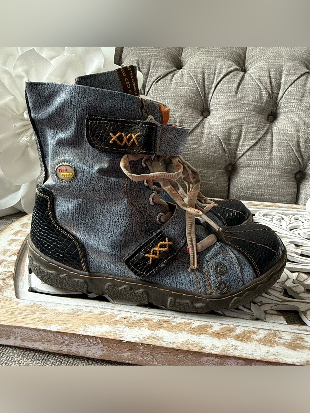 TMA Eyes Ankle Boots Women’s 9